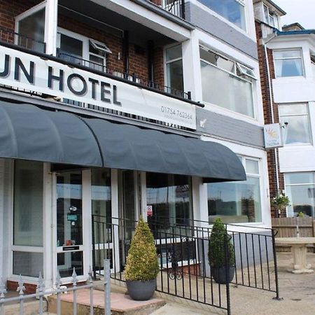Oyo The Sun Hotel สเกคเนส ภายนอก รูปภาพ